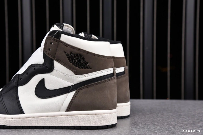 MOCHA HIGH 1 555088-105 DARK AIR JORDAN RETRO 0531